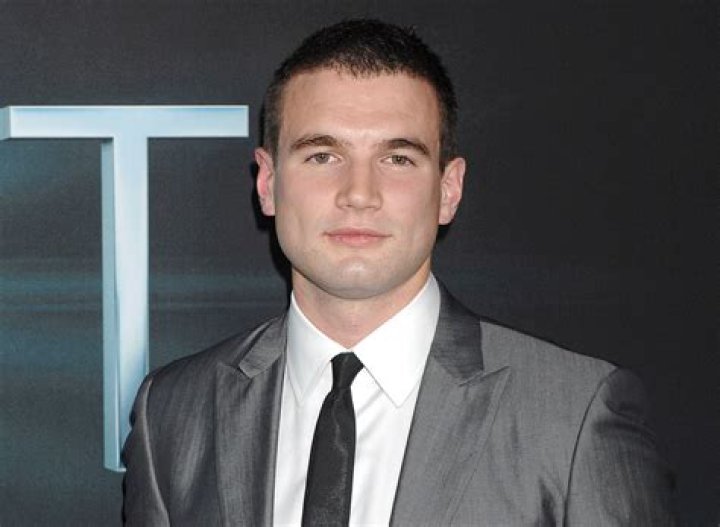 Rising Star Alex Russell Talks SWAT, Telekinesis, and Surviving the Australian Outback — Best Life