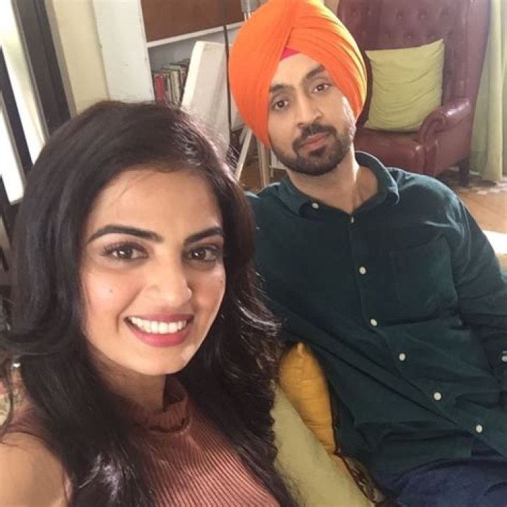 Roshni Sahota Height, Weight, Age, Body Statistics