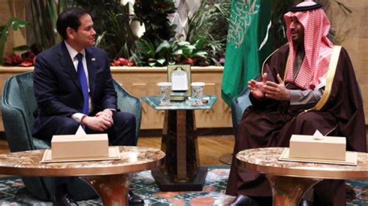 Saudi Arabia Looks to Foreign Banks, Not Oil, for Financial Help