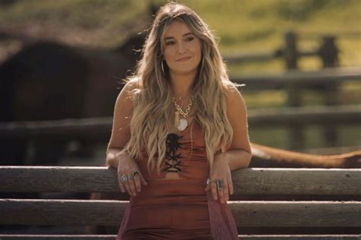 See John Wayne's Granddaughter, Who's a Country Music Singer