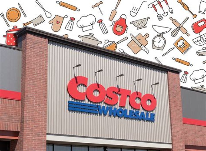 See Mary Lennox From "The Secret Garden" Now at 40