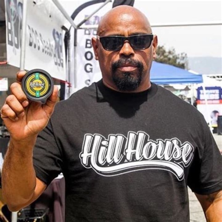 Sen Dog Height, Weight, Age, Girlfriend, Family, Biography, Facts