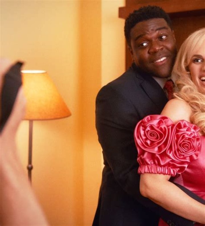 ‘Senior Year’ Star On Recreating Britney’s ‘Crazy’ Video: Interview – Hollywood Life