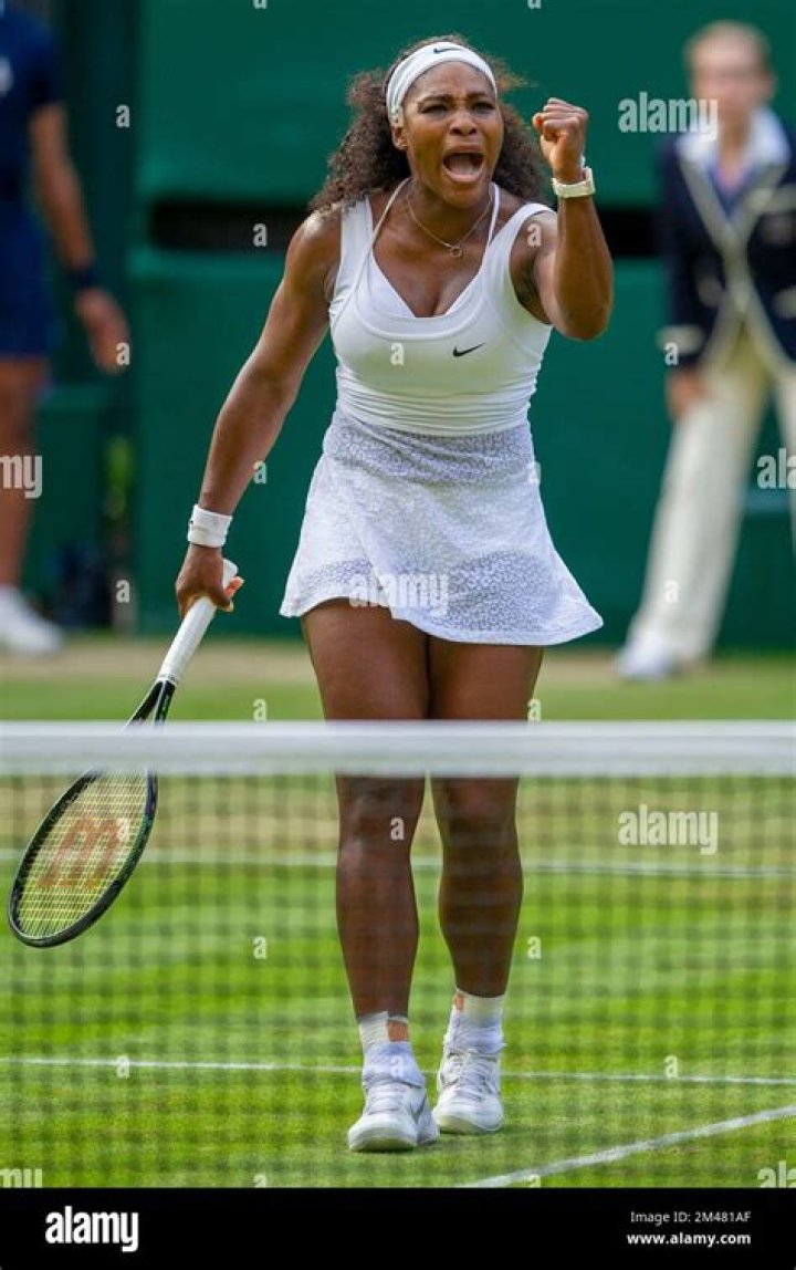 Serena Williams Withdraws From Wimbledon In Tears After Suffering A Leg Injury — Watch