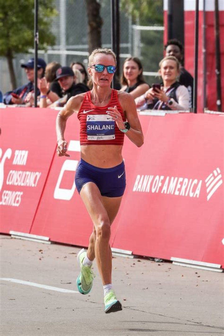 Shalane Flanagan - Bio, Age, Wiki, Facts and Family