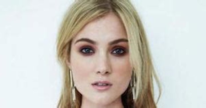 Skyler Samuels Height, Weight, Age, Boyfriend, Family, Facts, Biography