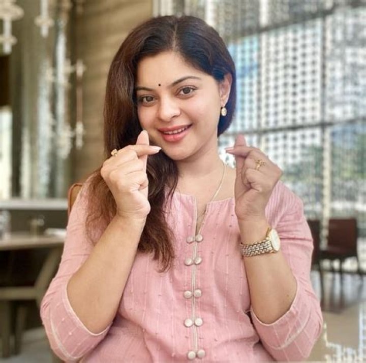Sneha Wagh Height, Weight, Age, Body Statistics