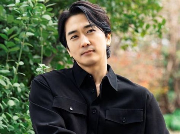 Song Seung-heon - Bio, Age, net worth, siblings, height, Wiki, Facts and Family