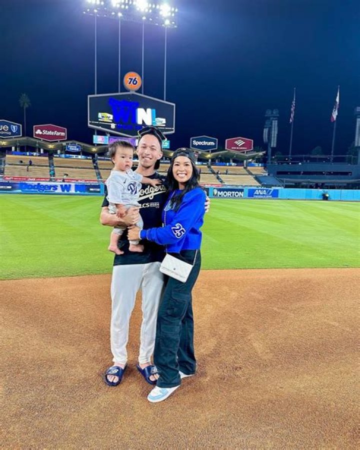 Tommy Edman Biography- MLB player, Salary, Earnings, Net worth, Married, Relationship, Affair, Age, Height, Family, Girlfriend, Wife, Nationality