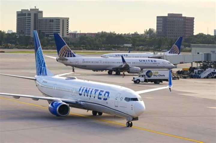 United and American Are Cutting Flights to 5 Major Cities Next Year