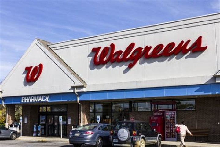 Walgreens Store Fights Shoplifting by Chaining Freezer—Will Others Follow?