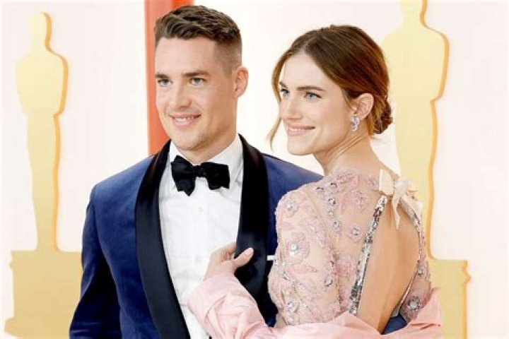Who is Allison Strong Dating Now?
