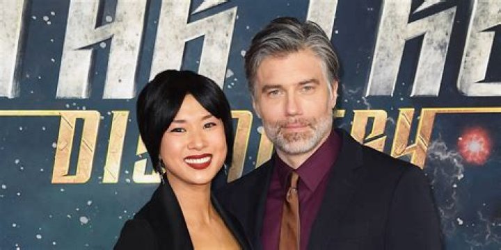 Who is Anson Mount Dating Now?