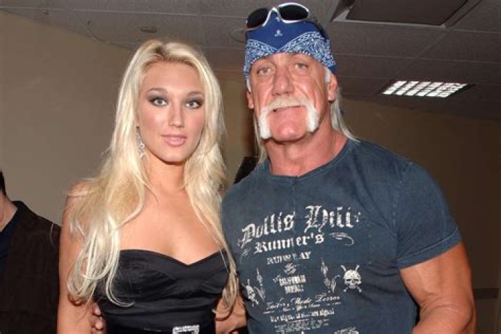 Who is Brooke Hogan Dating Now