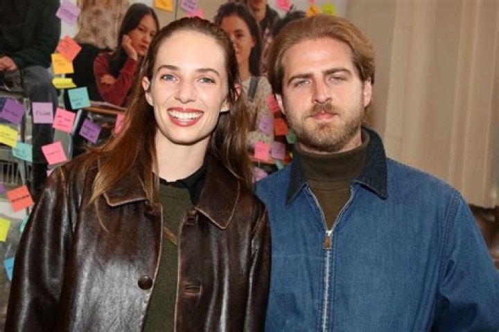 Who is Christian Clemenson Dating Now