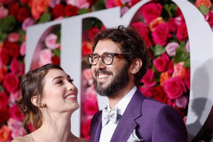 Who is Josh Groban Dating Now