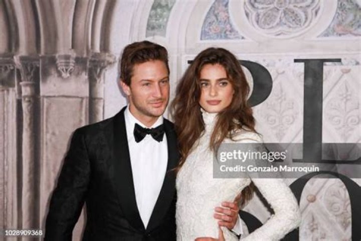 Who is Michael Stephen Shank Dating Now