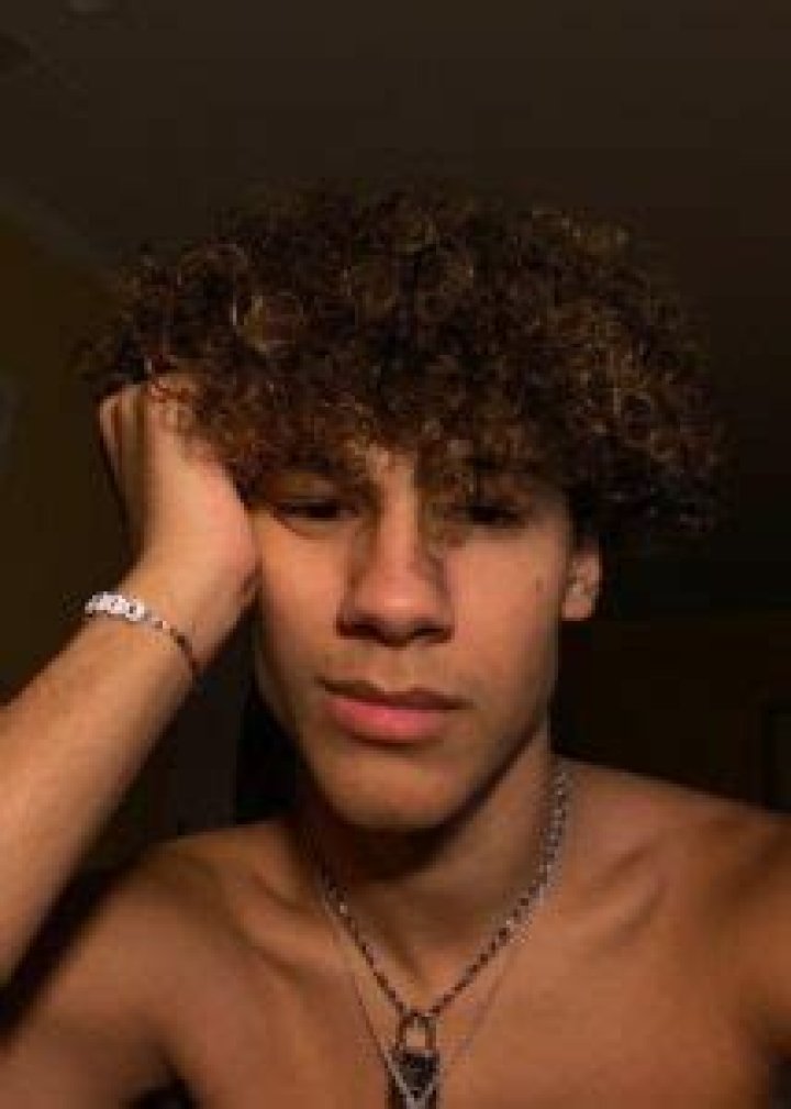 Yewsif Height, Weight, Age, Full Name, Family