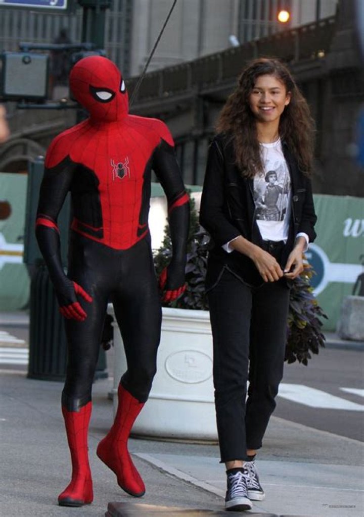 Zendaya’s Disney Channel Family Supports Her New Movie, “Spider-Man: Homecoming” – Celeb Secrets