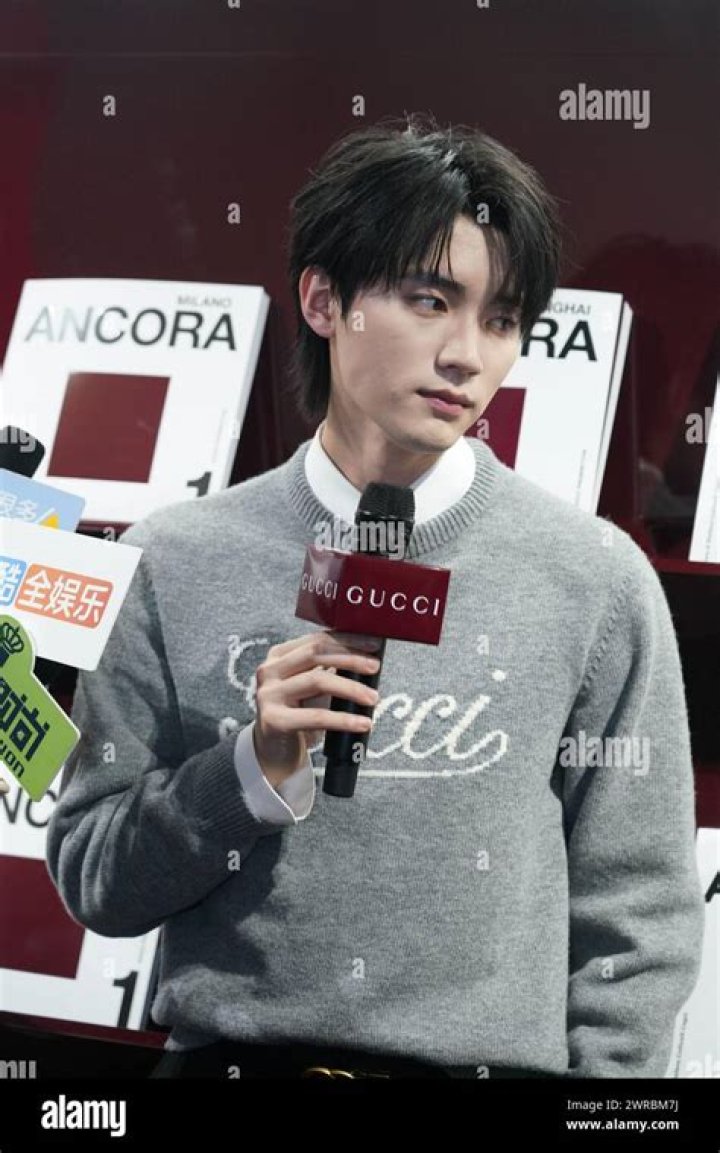 Zhou Yiran: Pop Singer Detailed Bio, Age, Birthday, & Height Insights and more